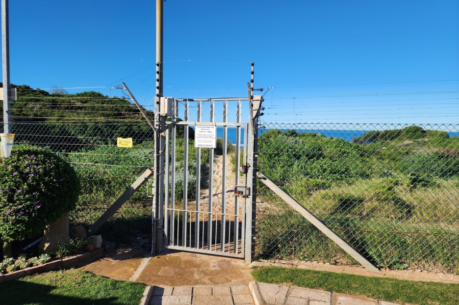 2 Bedroom Property for Sale in Marina Martinique Eastern Cape